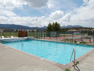 MeadowRidge Pool